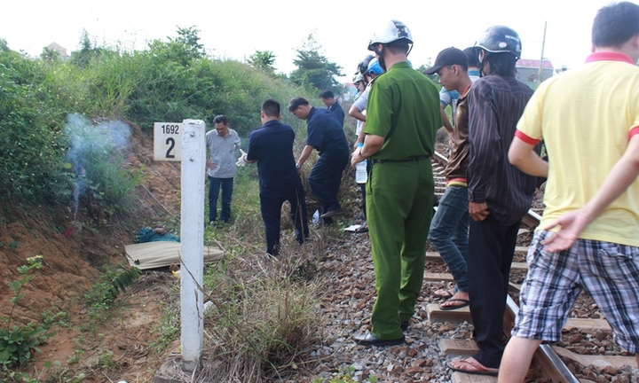 Đồng Nai: Phát hiện xác nam giới nằm bên đường ray